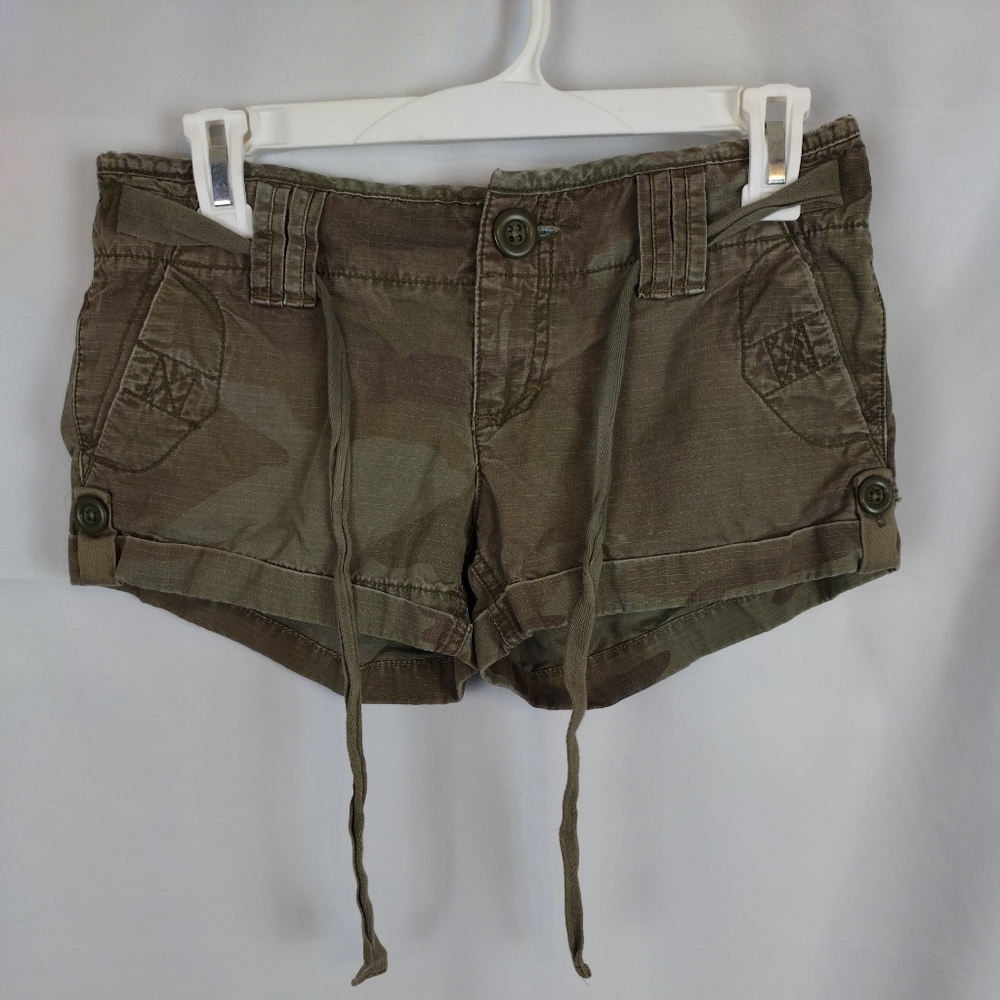 Women's AMERICAN EAGLE Jean Short Shorts Size 0 juniors camo pockets